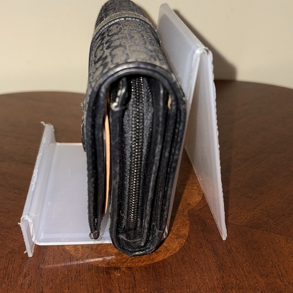 Coach   Small wallet  miniC’s canvas, wallet  bifold  gray/black  leather trim - Picture 6 of 12